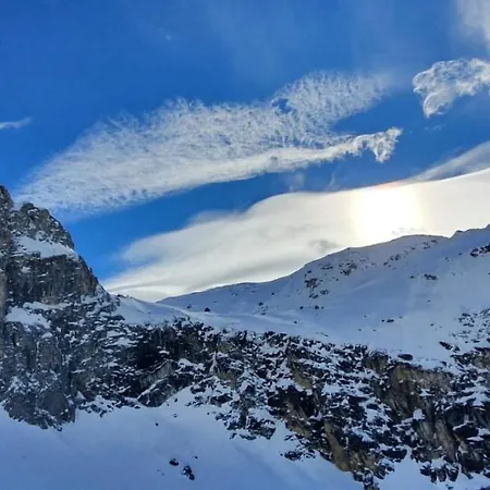 Newly Modern In The Heart Of Cervinia Appartamento *